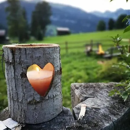 Chalet Uppsala シャレー Gsteig