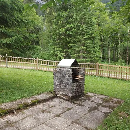 Chalet Uppsala シャレー Gsteig