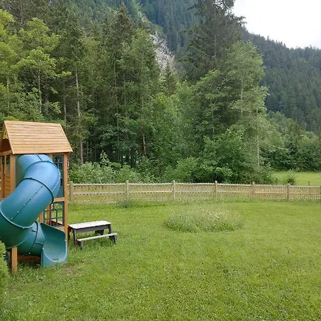 Chalet Uppsala シャレー Gsteig