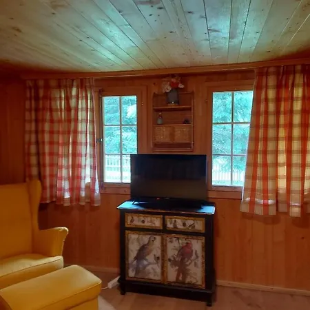 Chalet Uppsala シャレー Gsteig