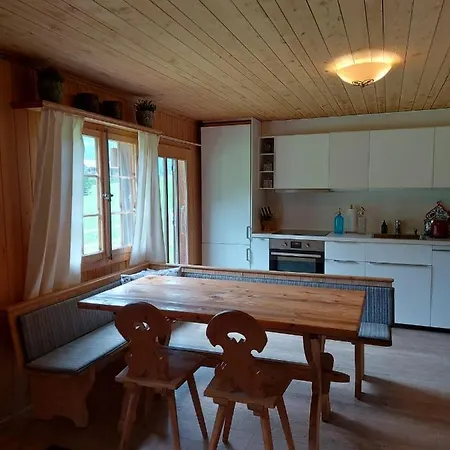 Chalet Uppsala シャレー Gsteig